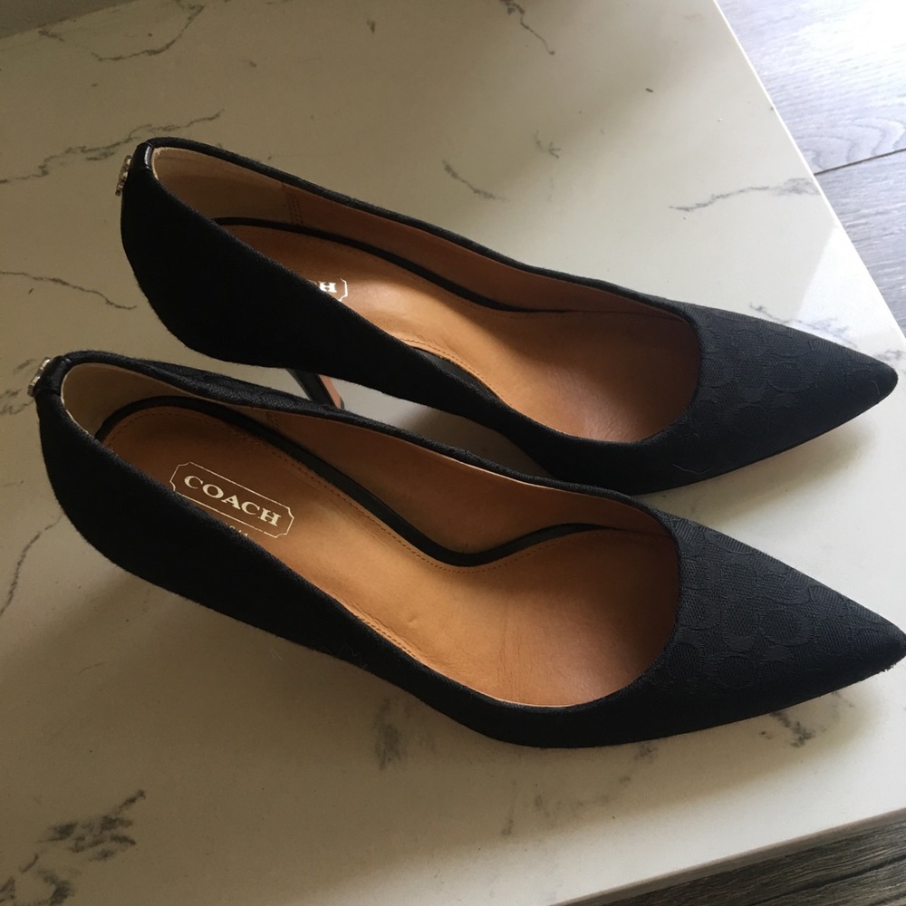COACH black pump shoes